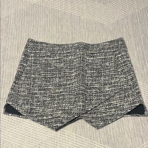 Aqua Black and White Textured Skorts